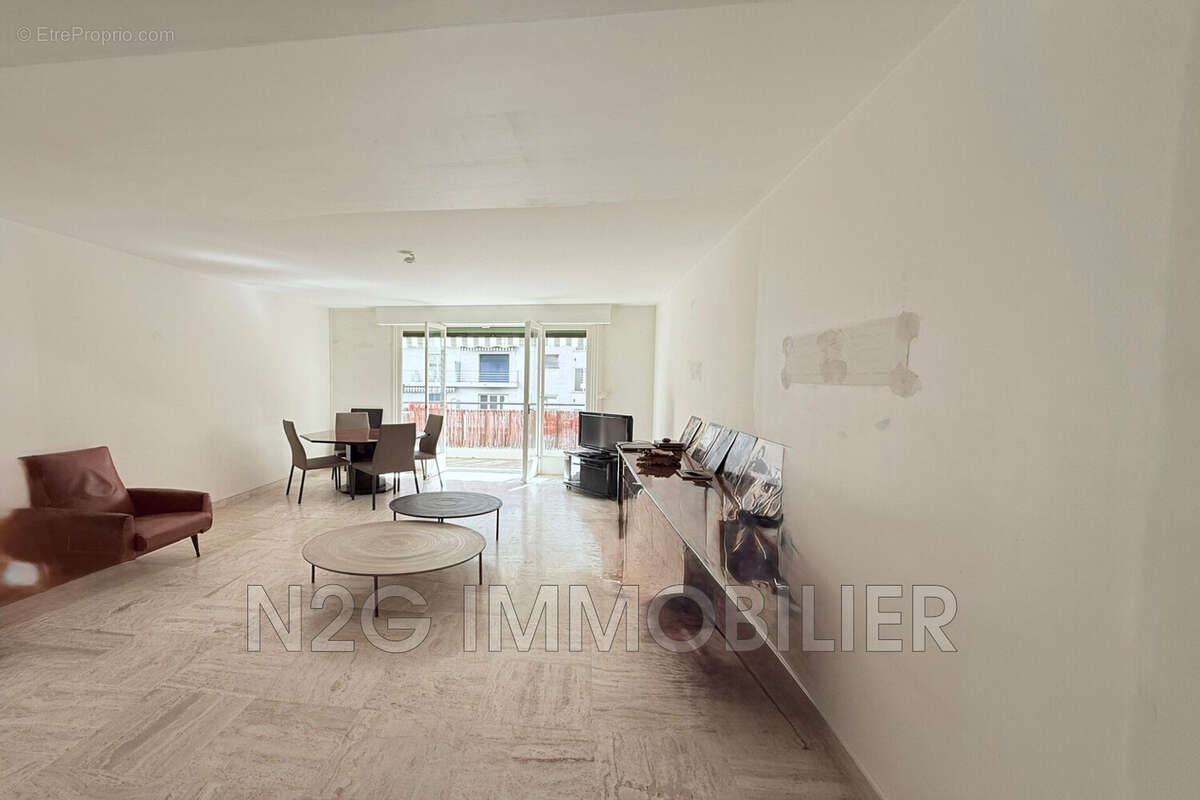 Appartement à LE CANNET