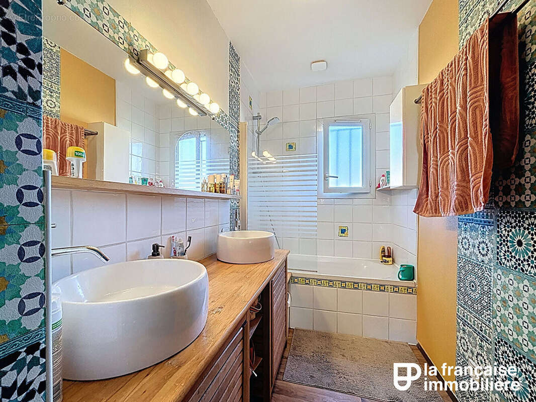 Maison à VEZIN-LE-COQUET