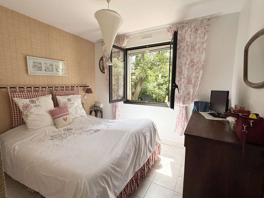 Appartement à SIX-FOURS-LES-PLAGES