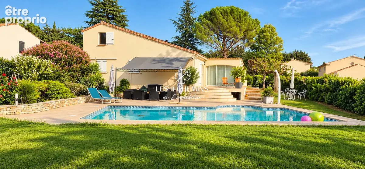 Photo Maison à Chateauneuf-Le-Rouge au prix de 830 000€