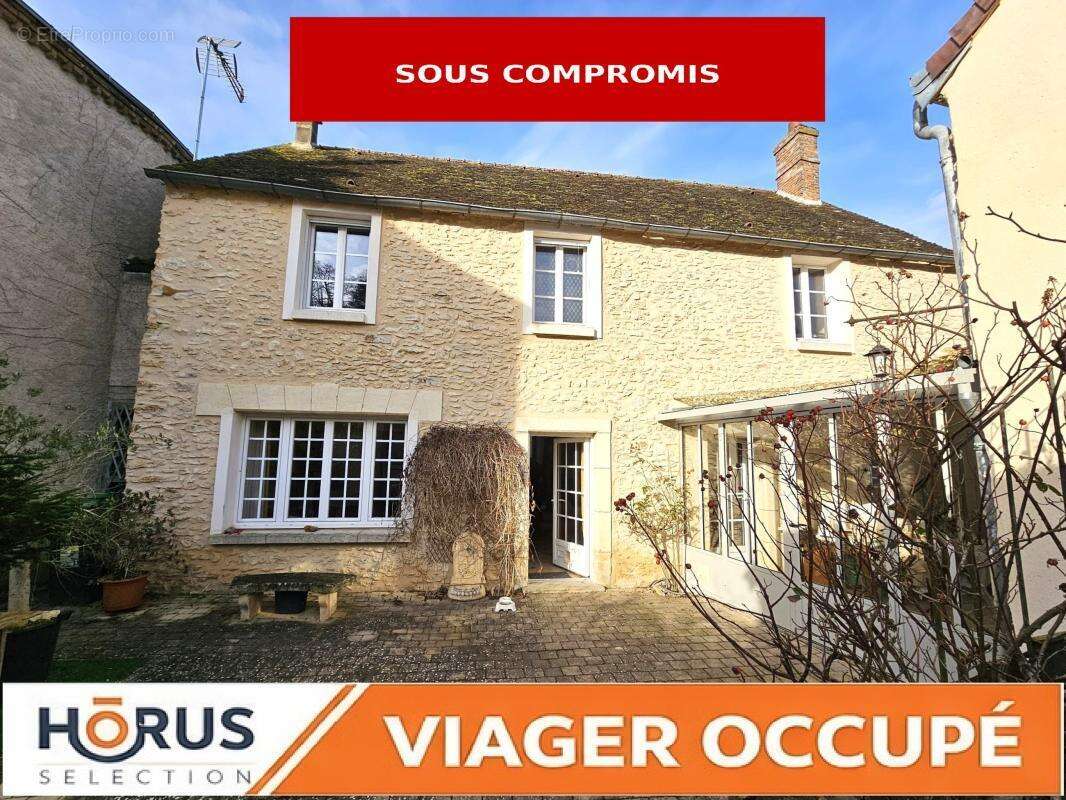 Maison à AUNEAU