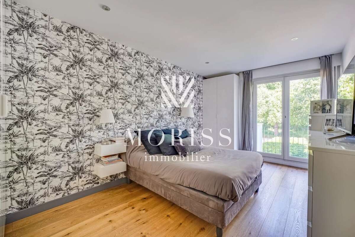 Appartement à CHARENTON-LE-PONT