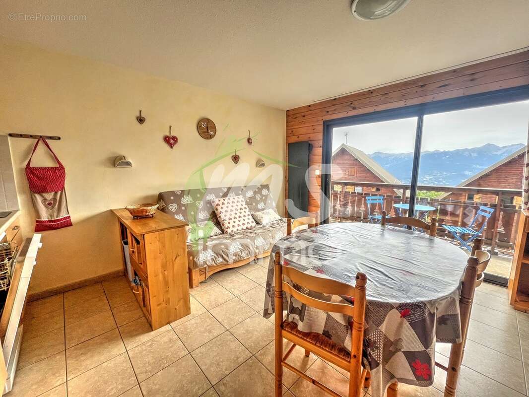 Appartement à REALLON