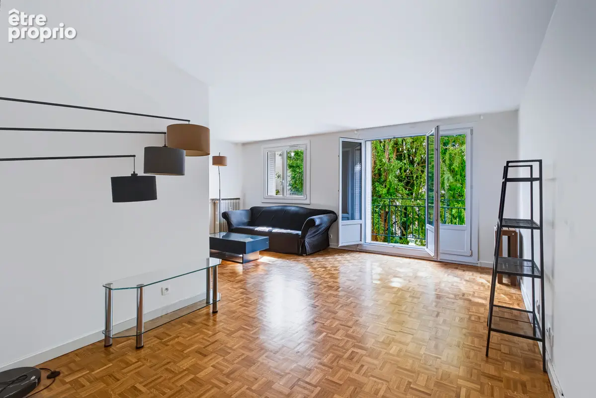 Appartement traversant de 3 pièces avec balcon sur verdure - photo 3