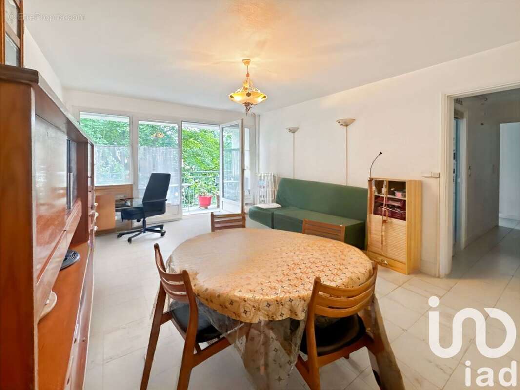 Photo 2 - Appartement à VILLENEUVE-LE-ROI