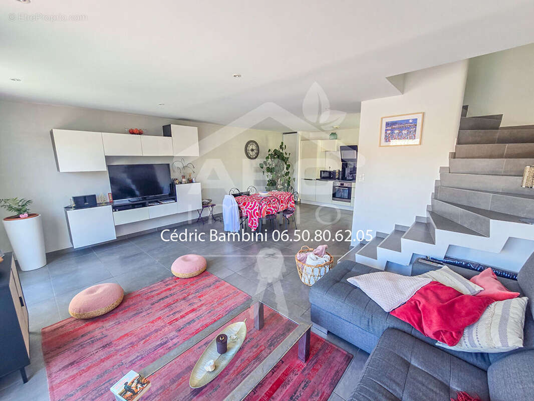 Appartement à MARSEILLE-12E