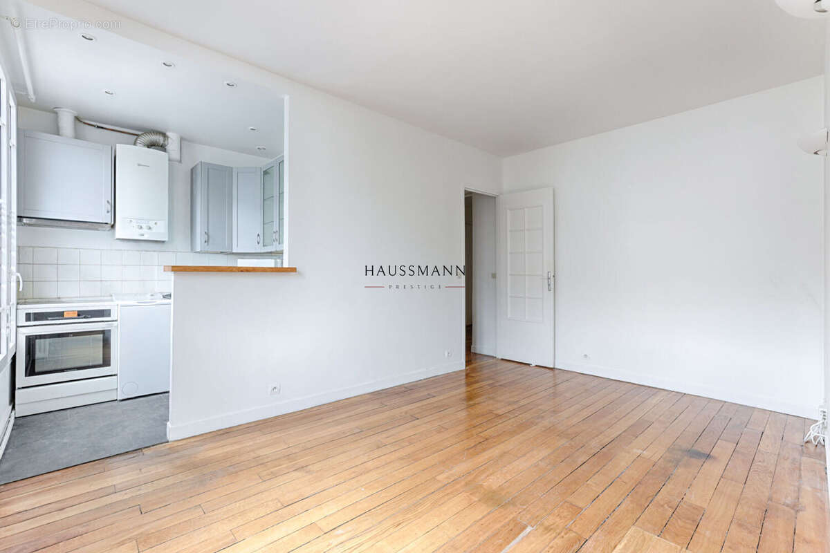 Appartement à LEVALLOIS-PERRET