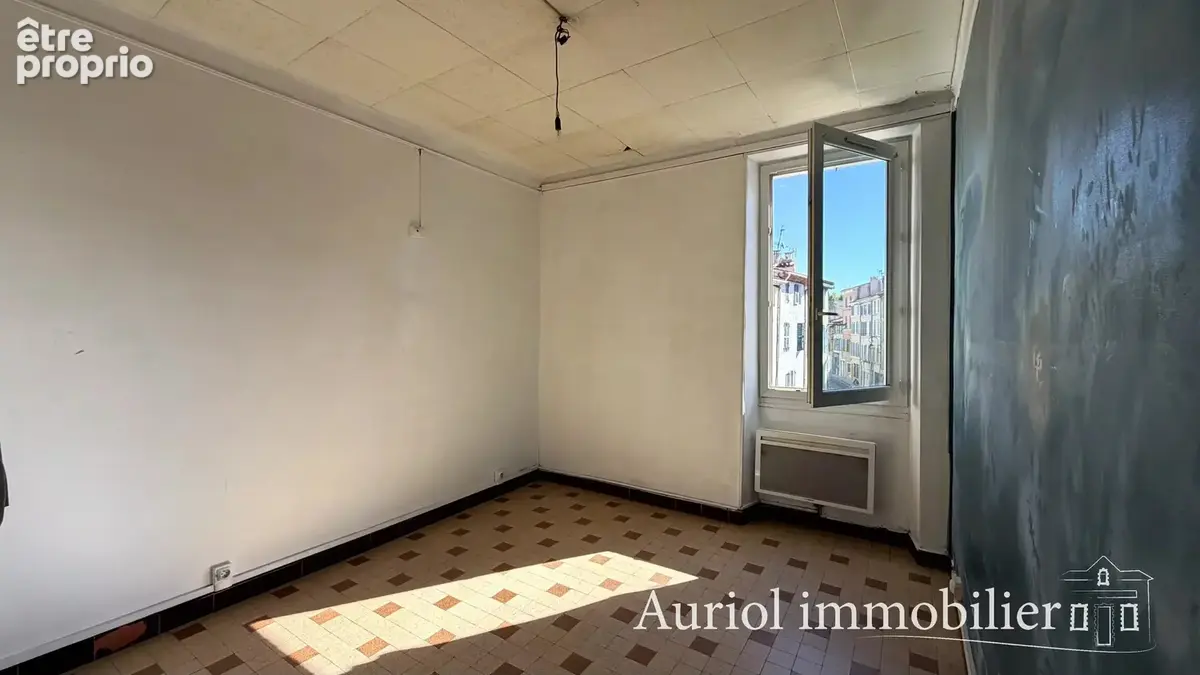 AURIOL Appartement T3 avec terrasse et cave - photo 3