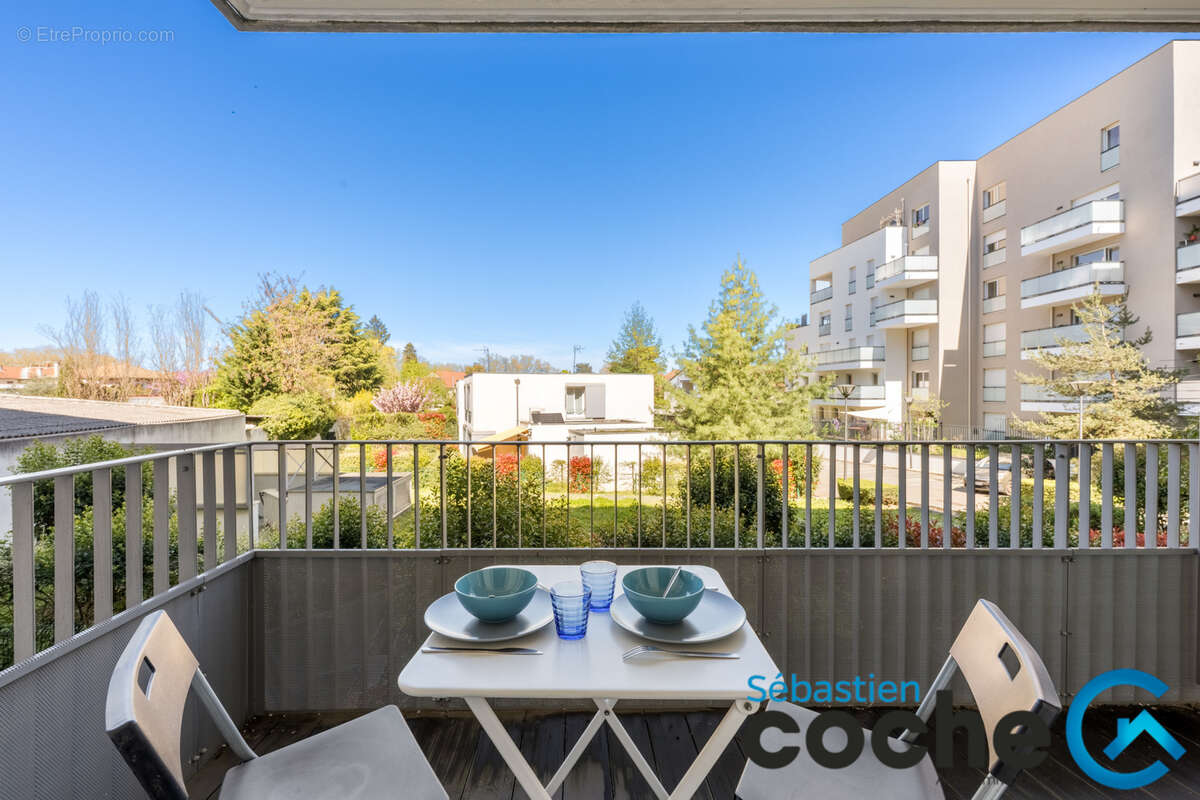Appartement à BRON