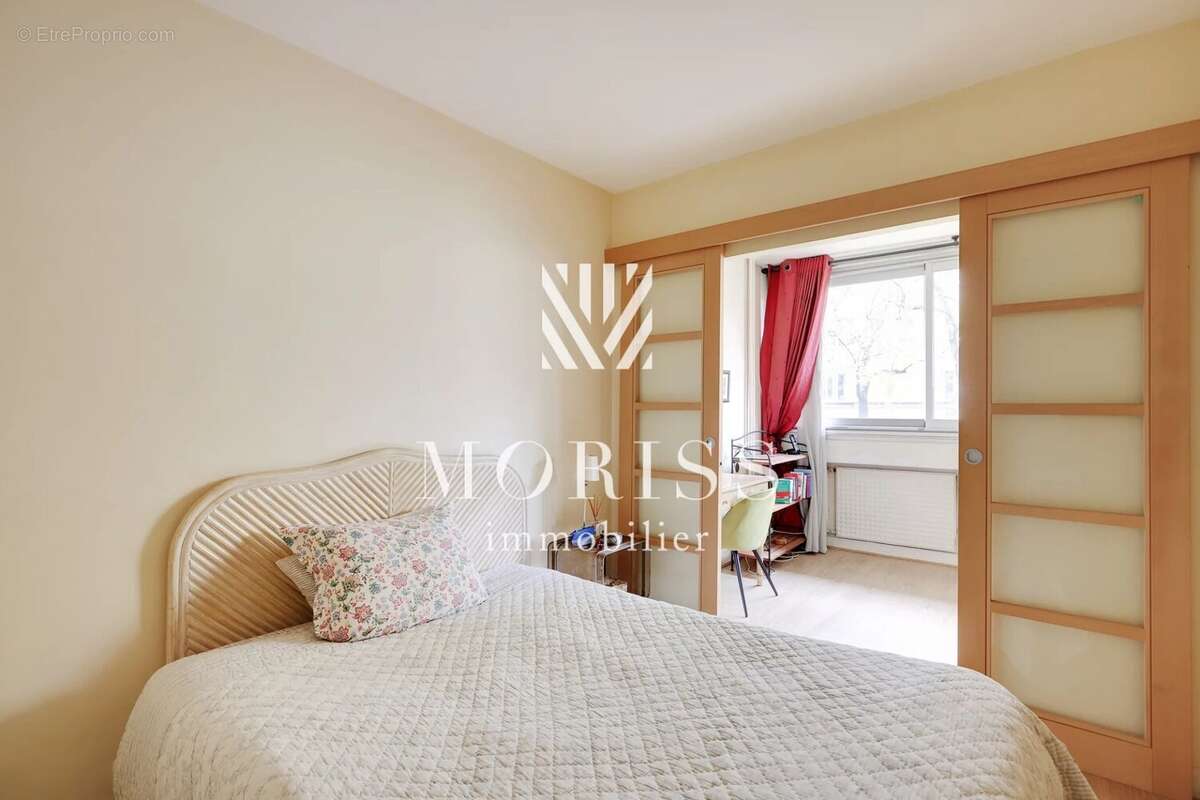 Appartement à PARIS-14E