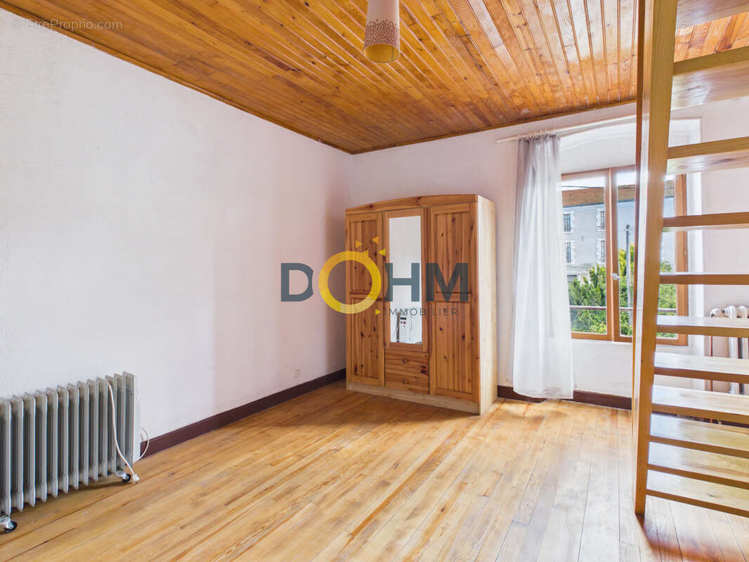 Maison de gare habitable de suite avec terrain - photo 11