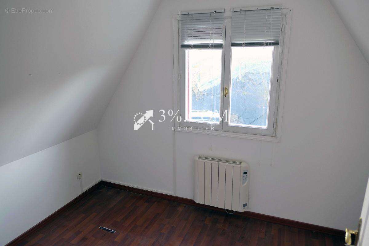 Maison à SAINT-MARTIN-EN-CAMPAGNE