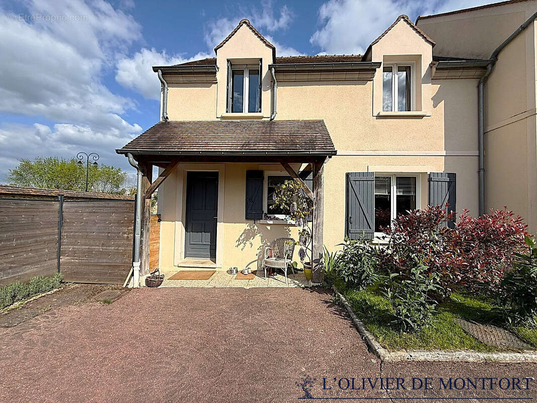 Maison Montfort L Amaury 4 pièce(s) 80 m² - photo 15
