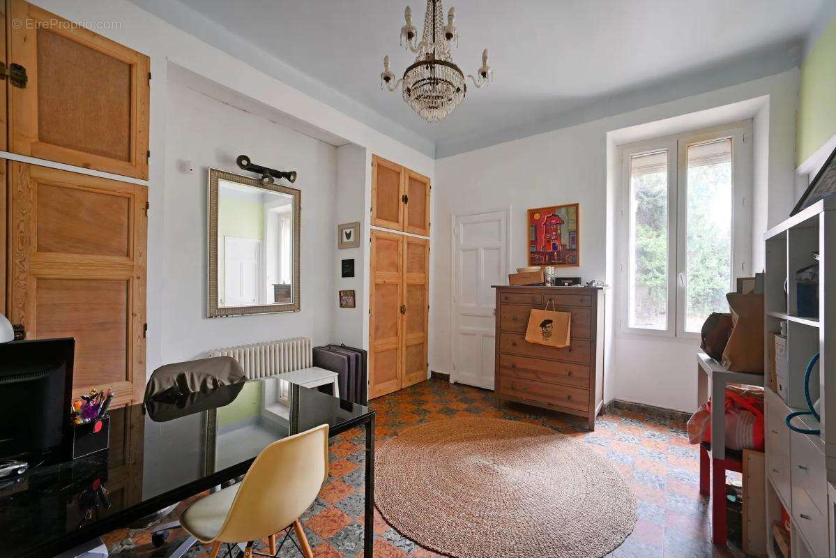 Maison à CHATEAURENARD