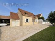 Maison à CHARNY