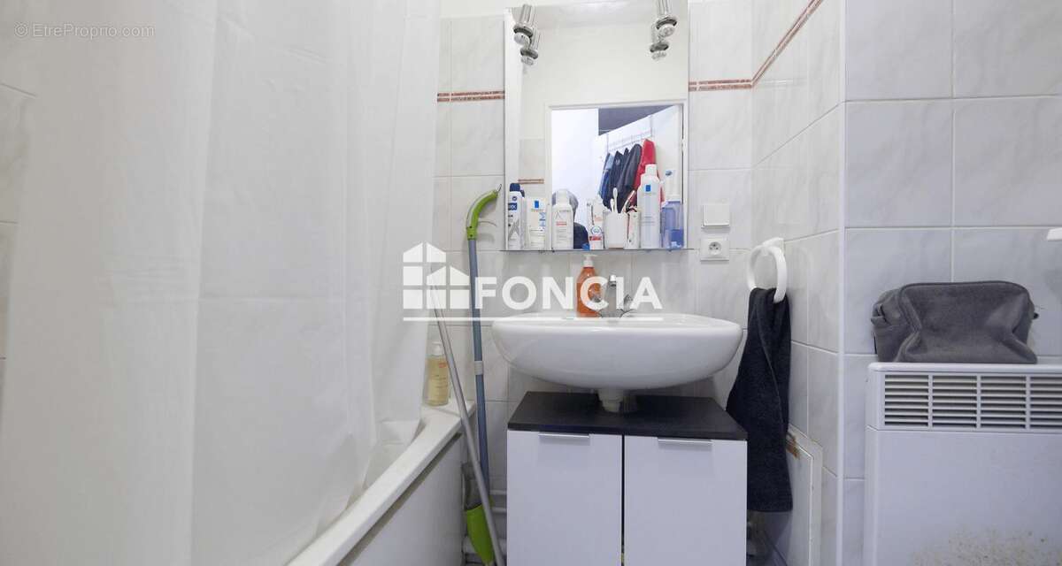 Appartement à DAMMARIE-LES-LYS