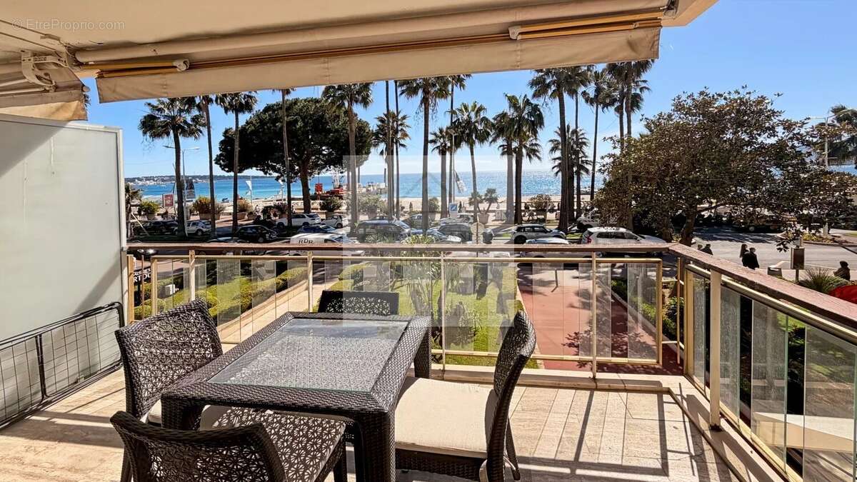 Appartement à CANNES