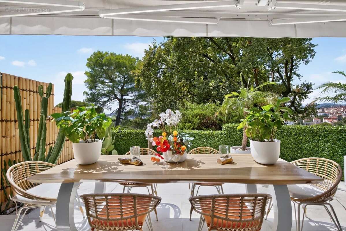 Appartement d'exception en rez-de-jardin. - photo 3