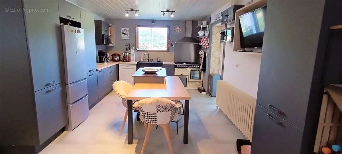 Maison à LA CHAPELLE-EN-VERCORS