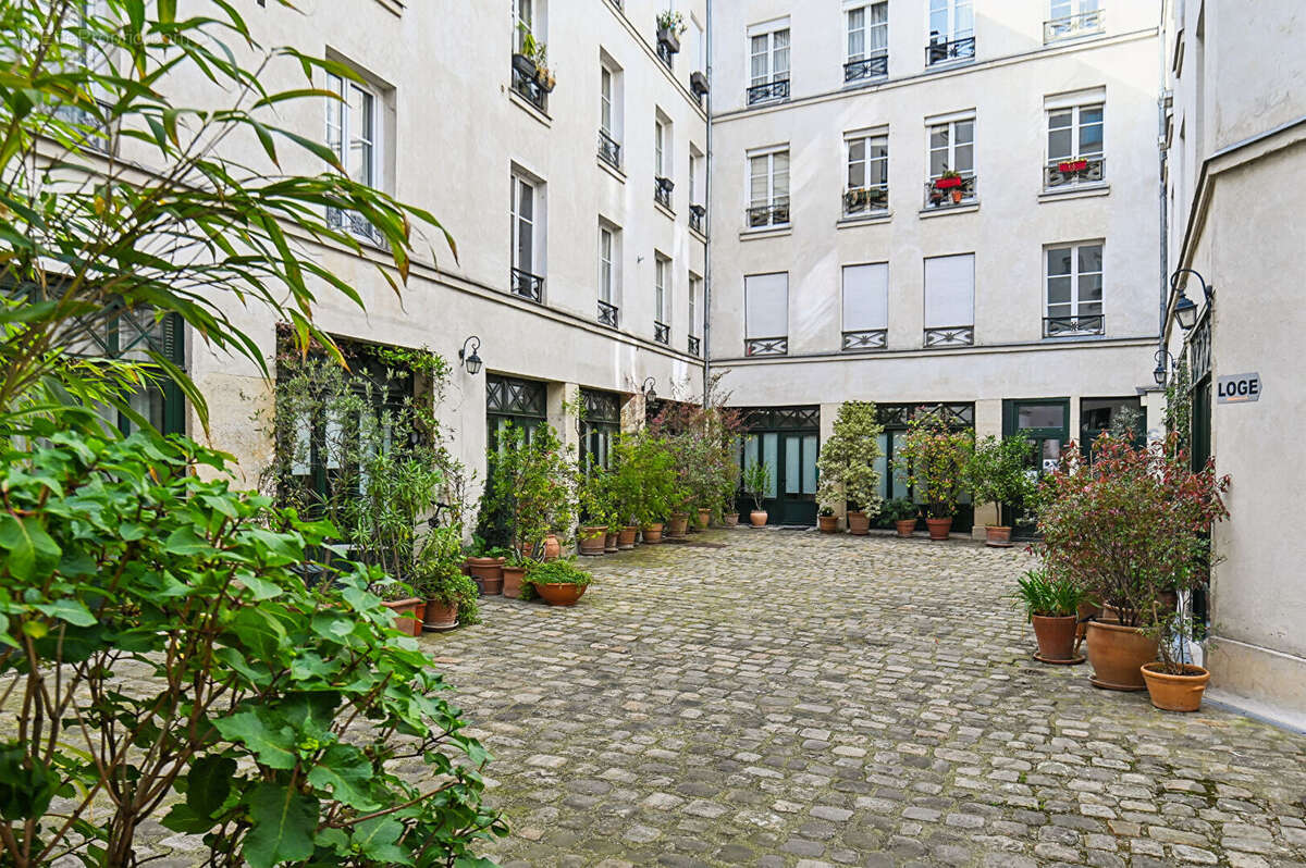 Appartement à PARIS-5E
