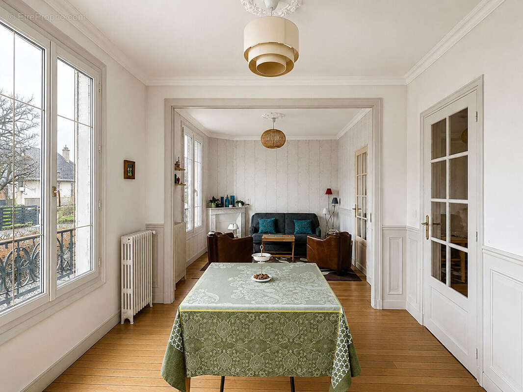 Maison à MONTGERON