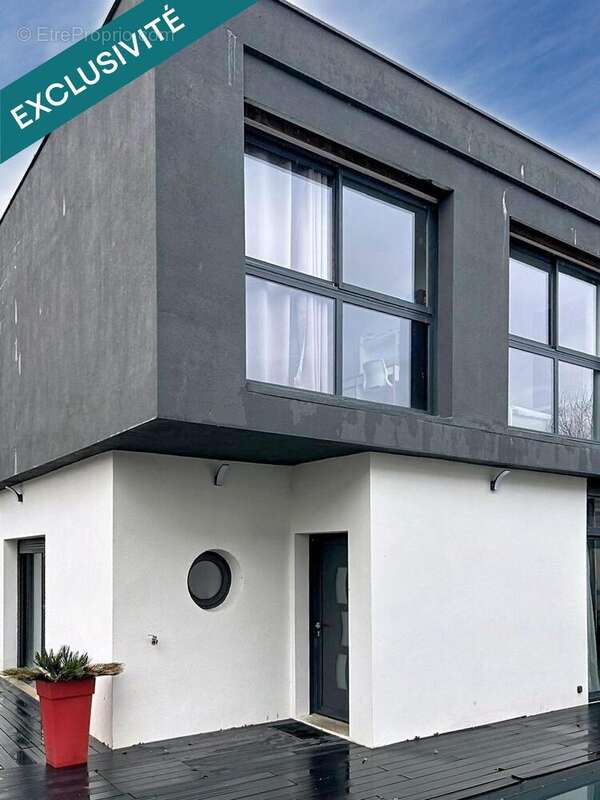 Photo 2 - Maison à FAREINS