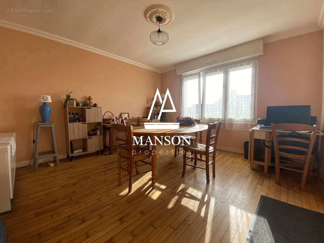 Maison à PLOUEZEC