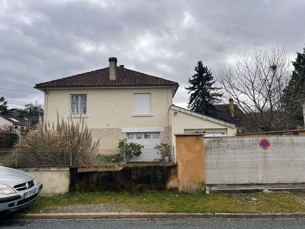 Maison à SIORAC-EN-PERIGORD