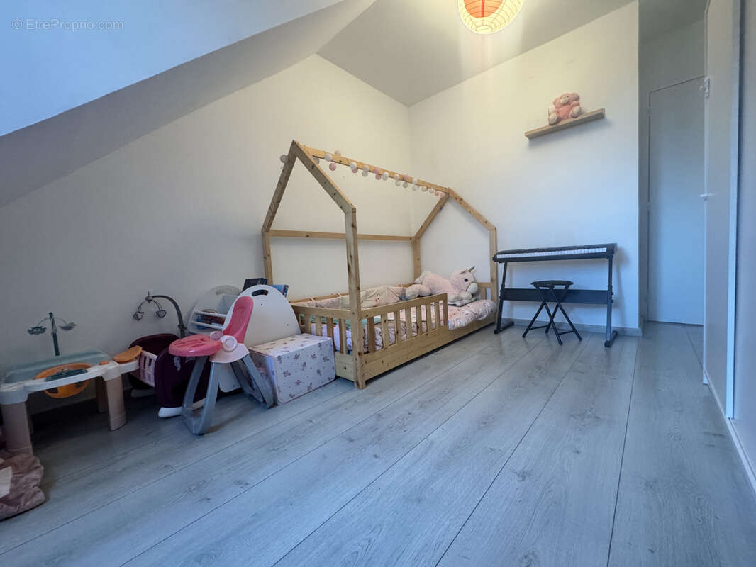 Maison à MEZIERES-SUR-SEINE