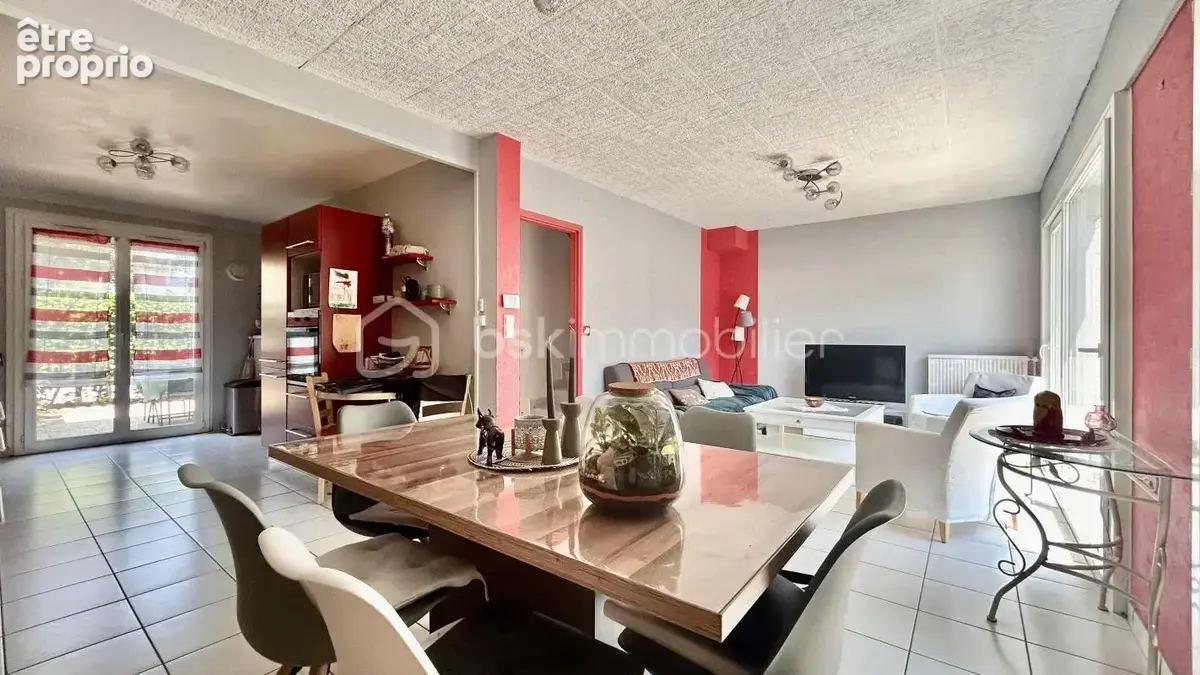 Maison mitoyenne T5 de 95 m² avec jardin  – Rue Lucien-Sampaix, Échirolles - photo 5