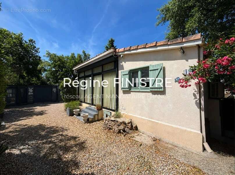Maison à ROQUEBRUNE-SUR-ARGENS