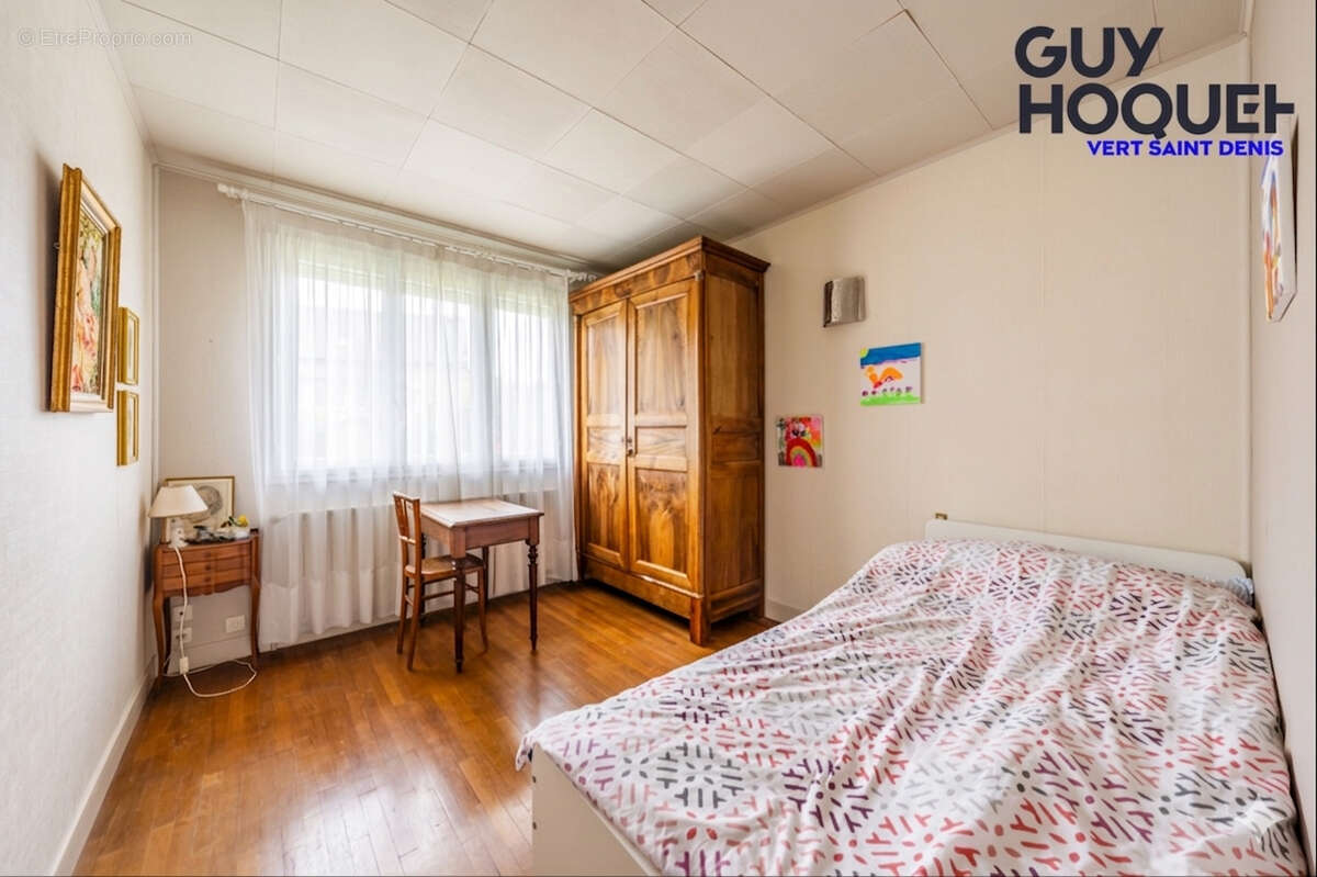 Maison à VERT-SAINT-DENIS