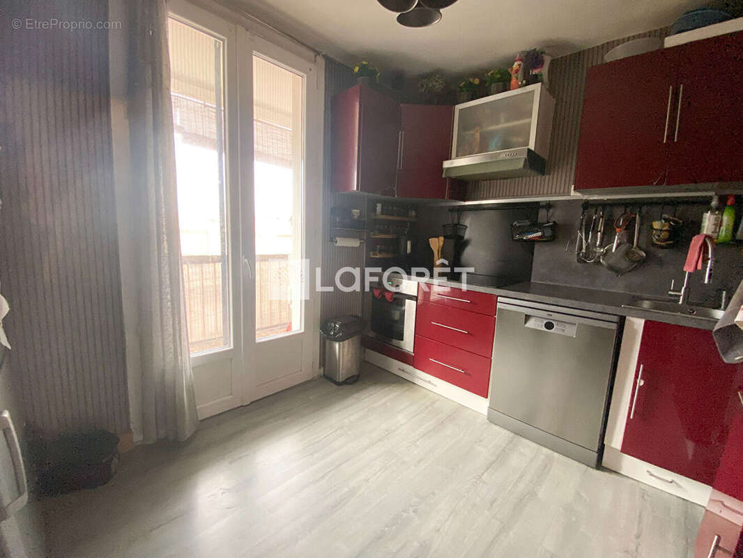 Appartement T4 -75 m²- La Chamberte (Montpellier) - photo 3