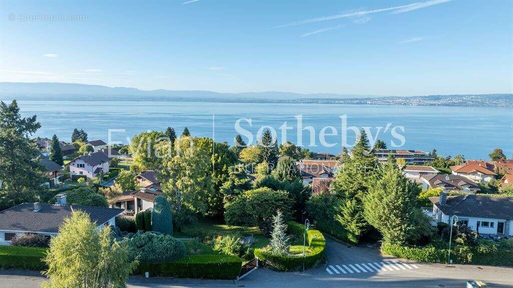 Maison à NEUVECELLE