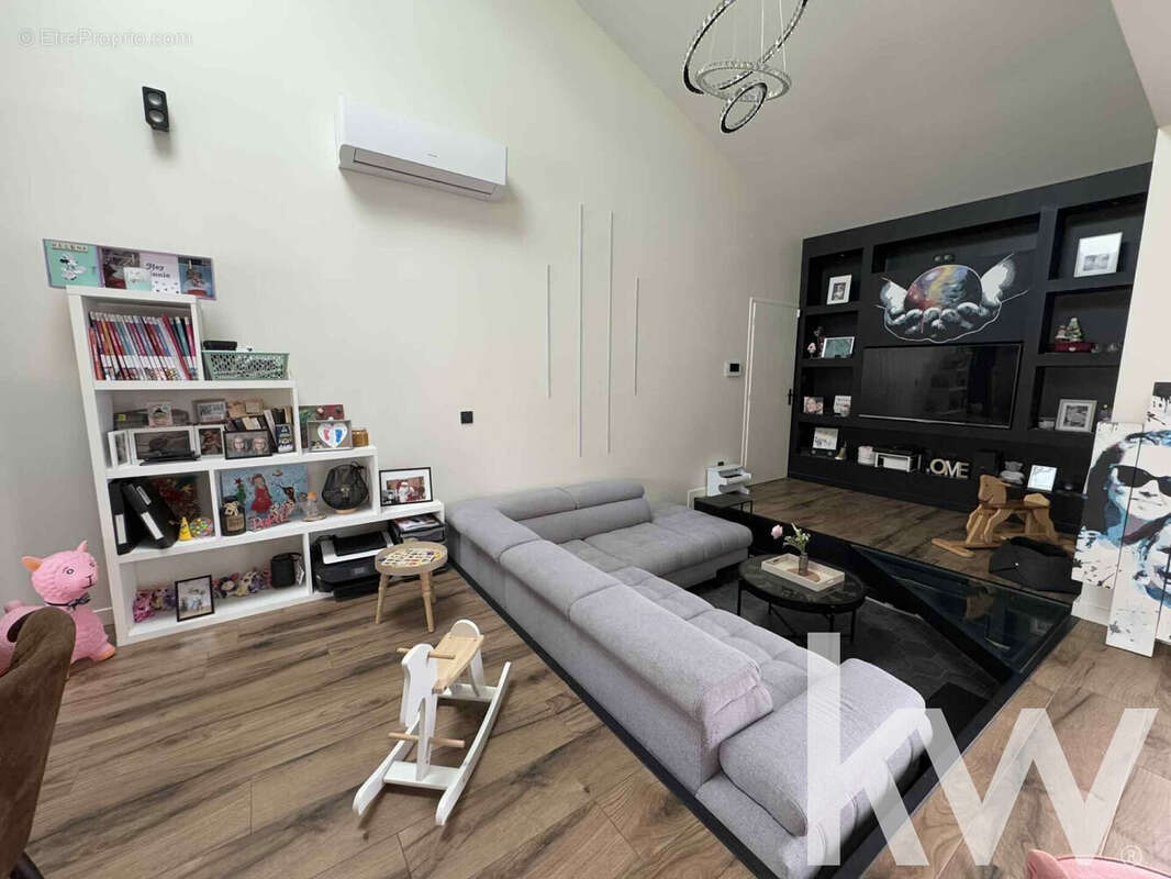 Maison 142 m² à Pont-Du-Chateau  - photo 7