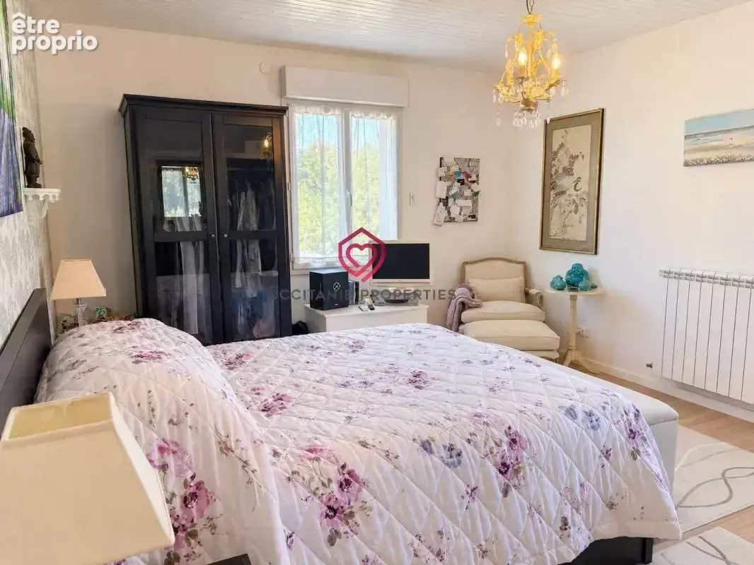 Maison familiale avec piscine et vues sur la campagne - photo 13