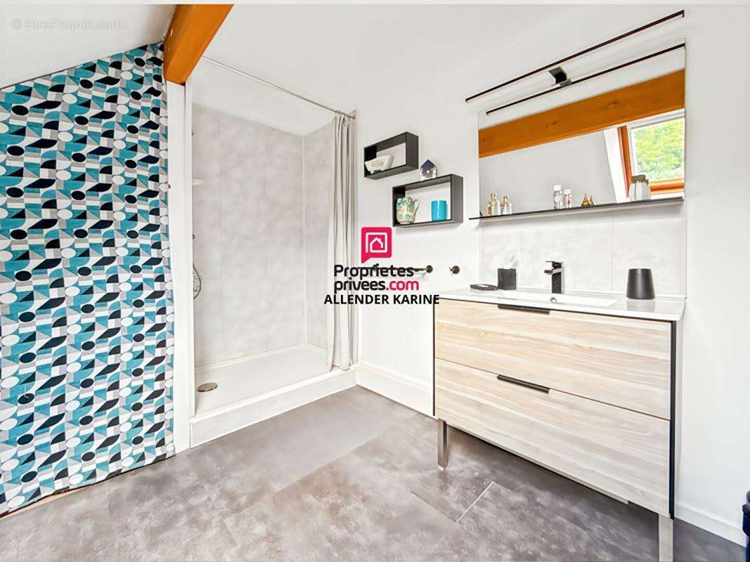 Maison à VILLENEUVE-SUR-YONNE