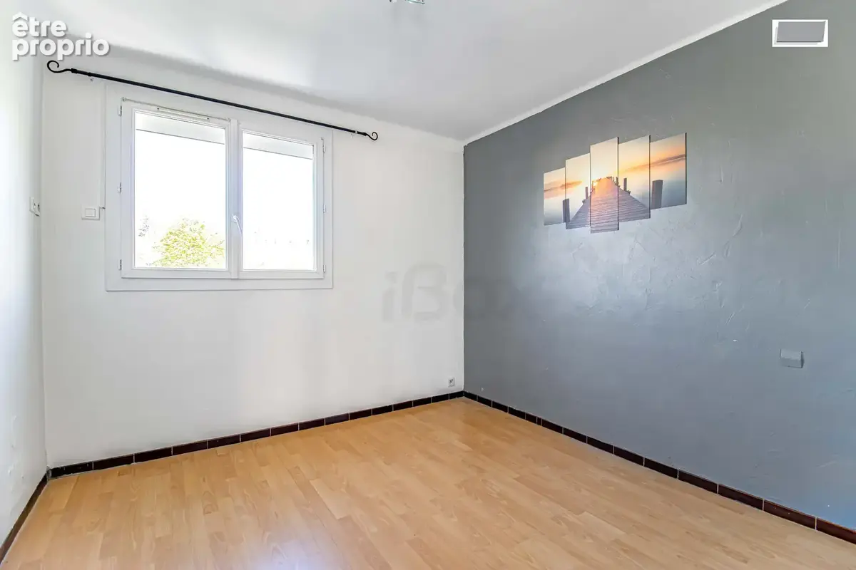 A vendre appartement t3 a hyeres avec terrasse et parking privatif - photo 12