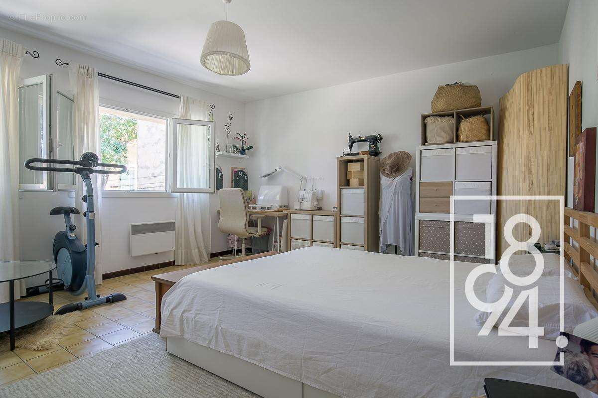 Appartement à MARSEILLE-12E