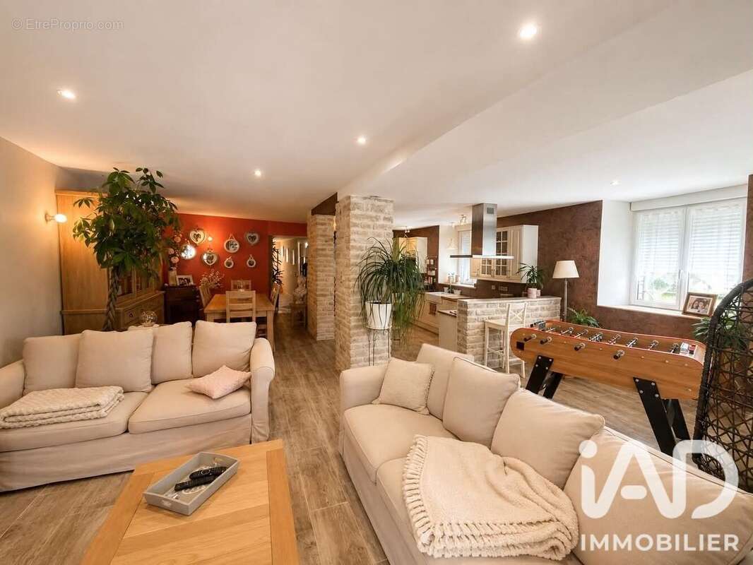 Maison 190 m² à Cusey  - photo 6