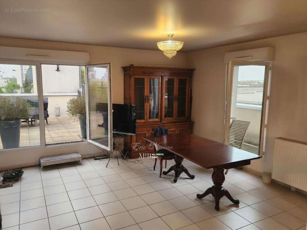 Appartement à LA COURNEUVE