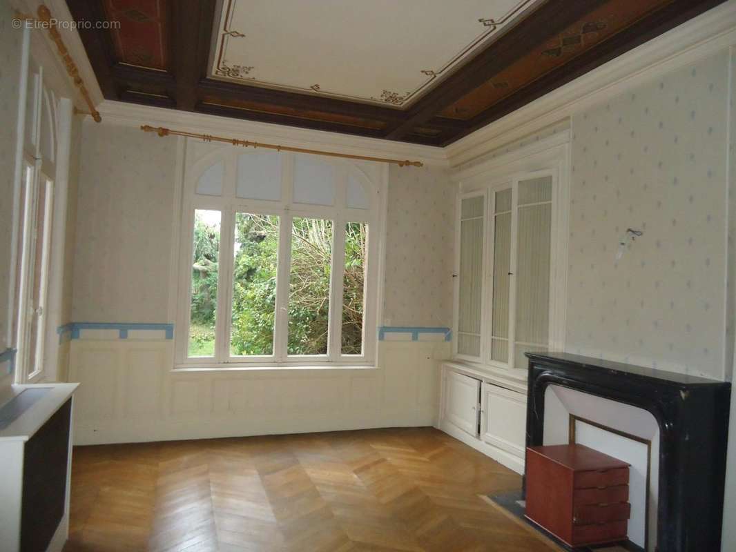 Appartement à NESLE