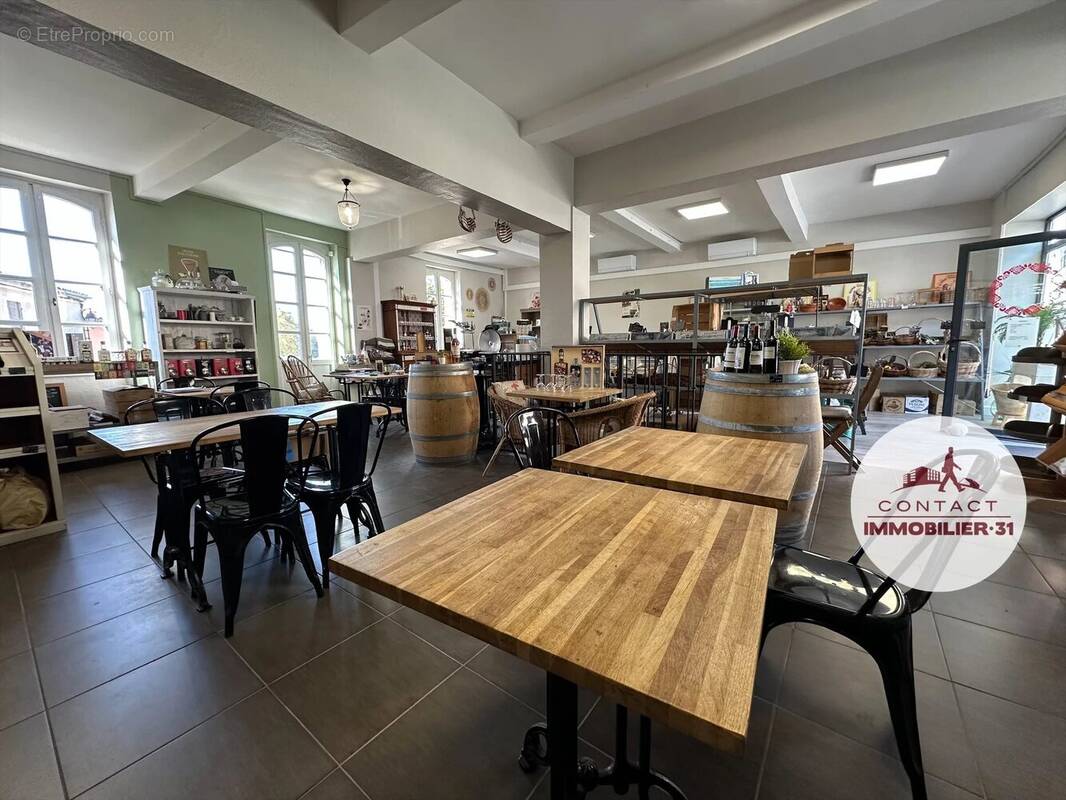 Commerce à VENERQUE