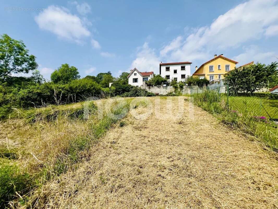 Terrain à CHATELGUYON