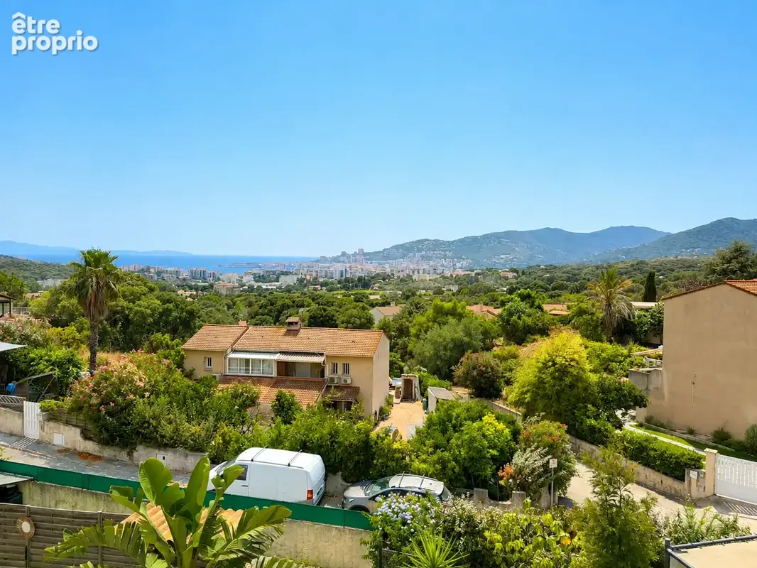 Maison T4 — Garage / piscine — Vue mer panoramique - photo 16