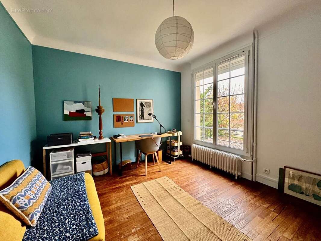 Appartement à COLOMBES
