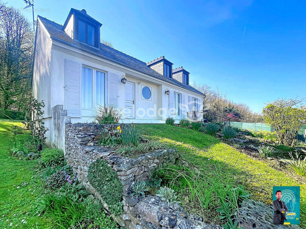 Maison à JOUY-LE-MOUTIER