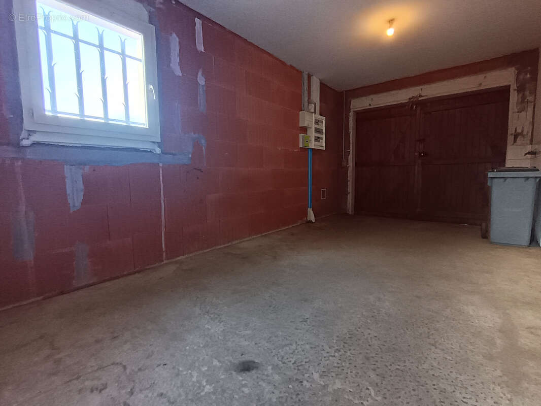 Maison à VICQ-SUR-BREUILH