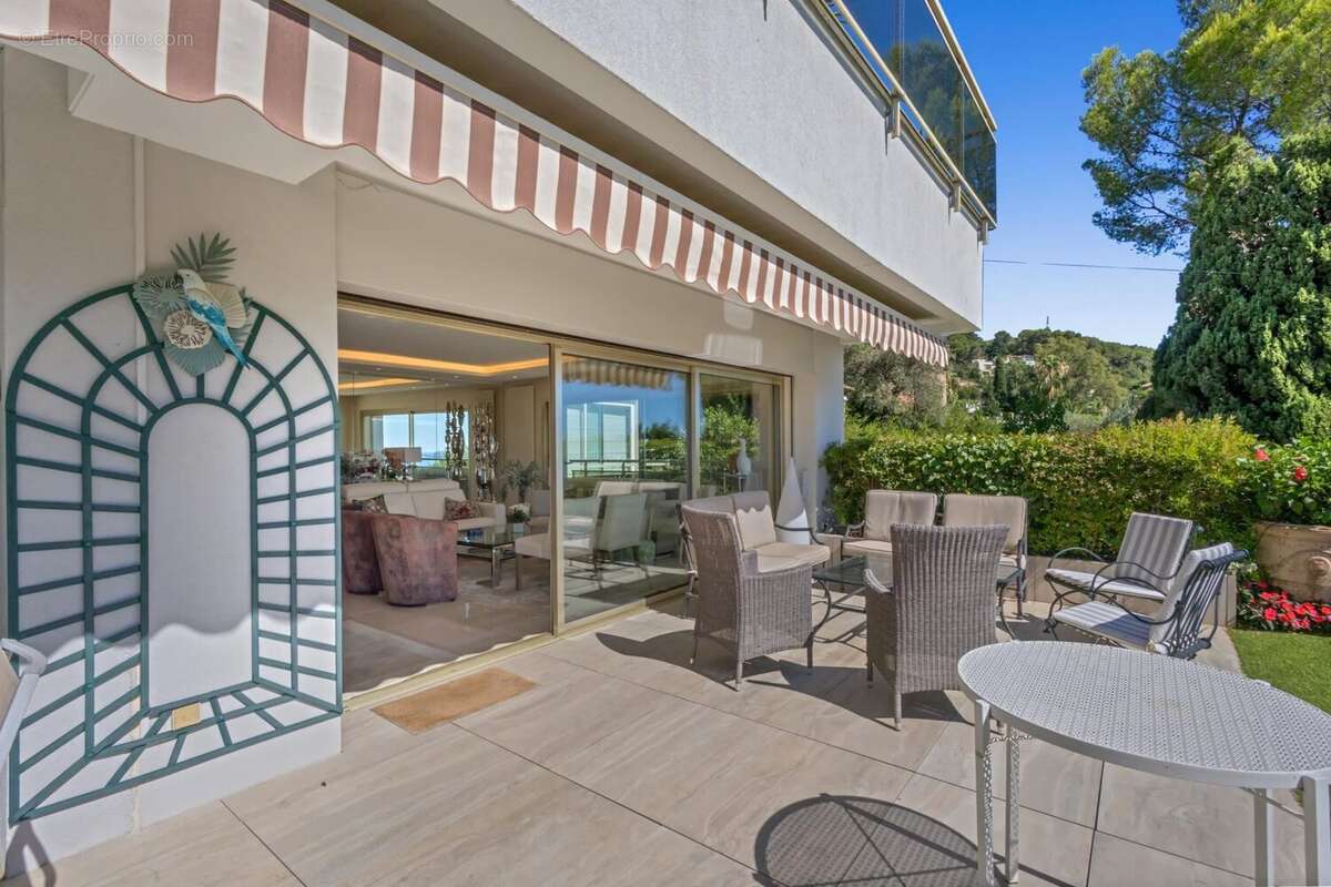 Appartement à LE CANNET