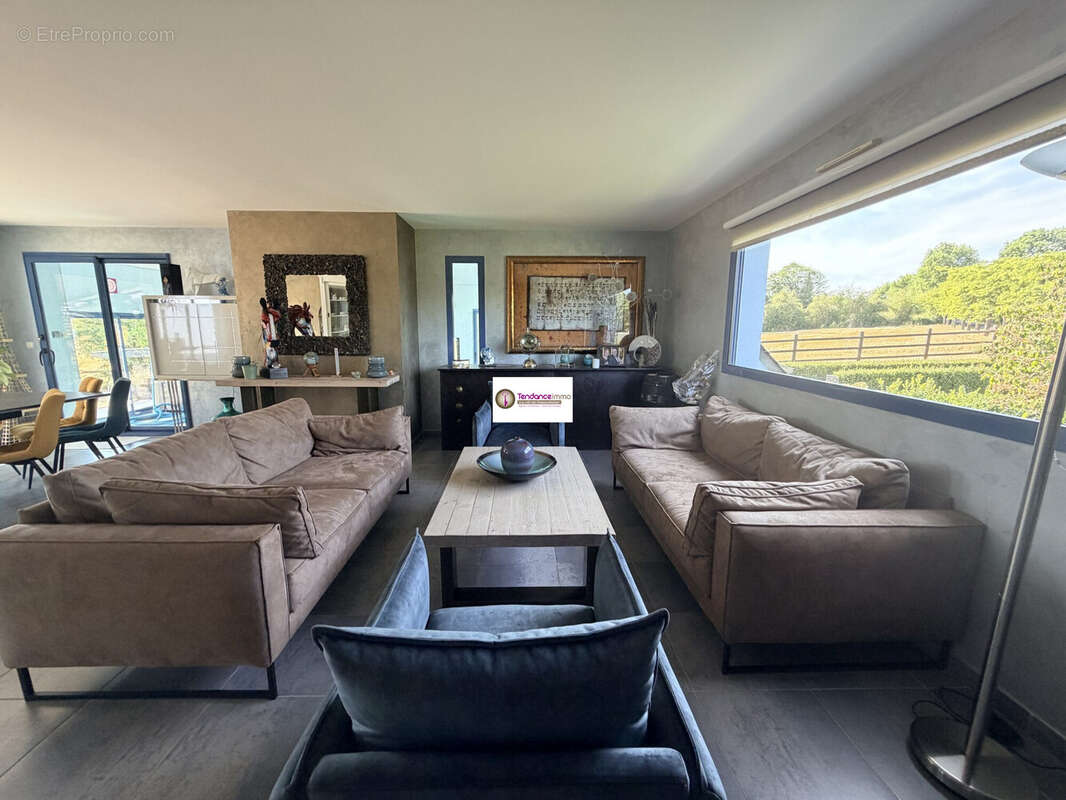 Maison 224 m² à Alencon  - photo 2